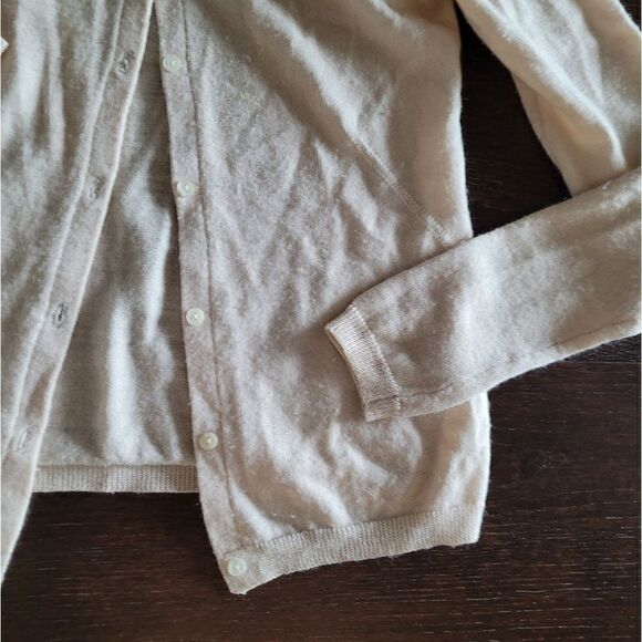 GAP Wool Blend Classic Button Front Sweater Cardigan Crew Neck XS - Picture 3 of 6